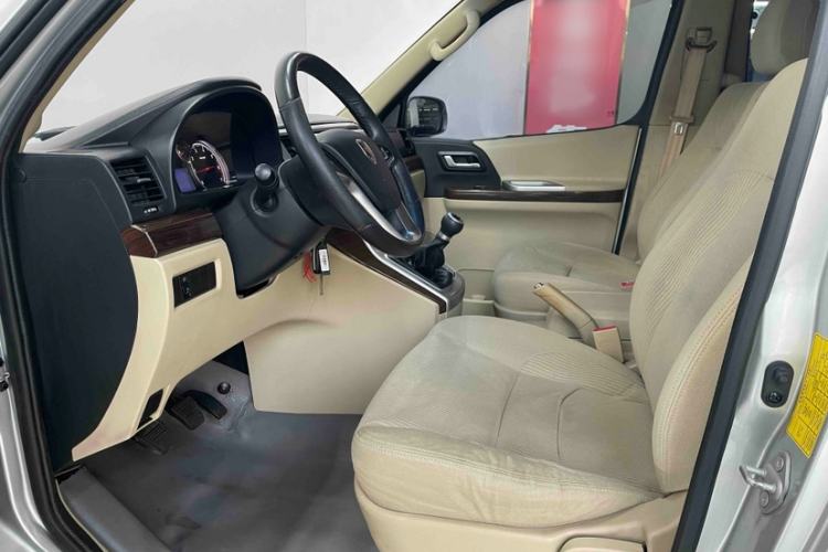 Used Jinbei Grace 2014 2.0L Luxury Short-Wheelbase 7-Seater 1TR
