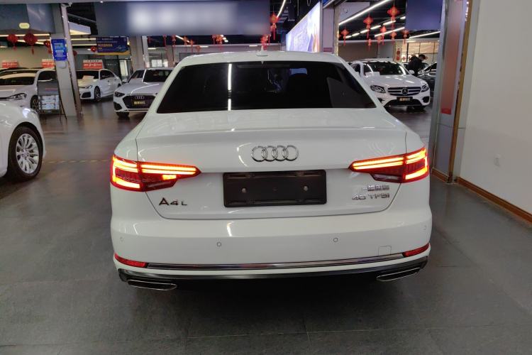 Used Audi A4L 2019 40 TFSI Ambition Version China V
