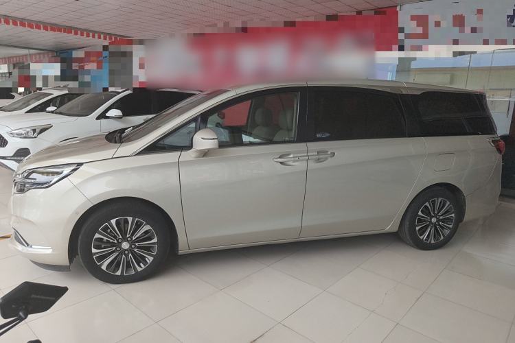 Used Buick GL8 2021 ES Landtrek 653T Luxury Model
