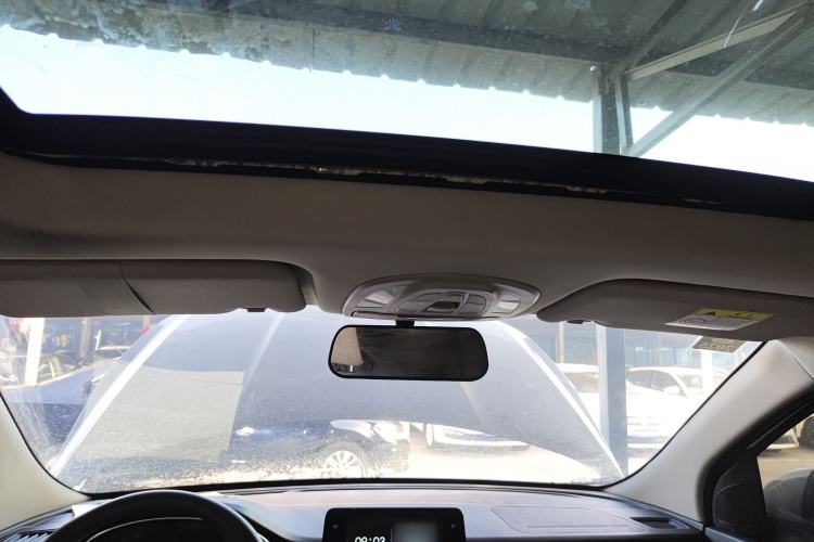 Used Baojun 730 2019 1.5T Manual Fashion Model 7-seater China VI
