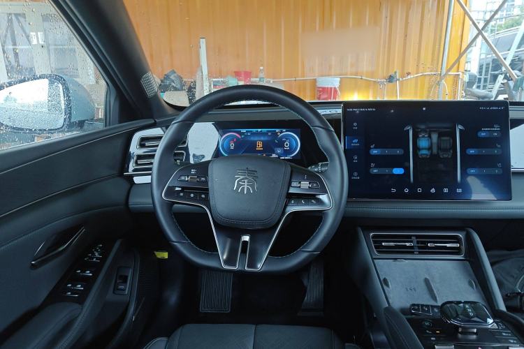 Used BYD Qin L 2024 DM-i 120KM Excellence Model
