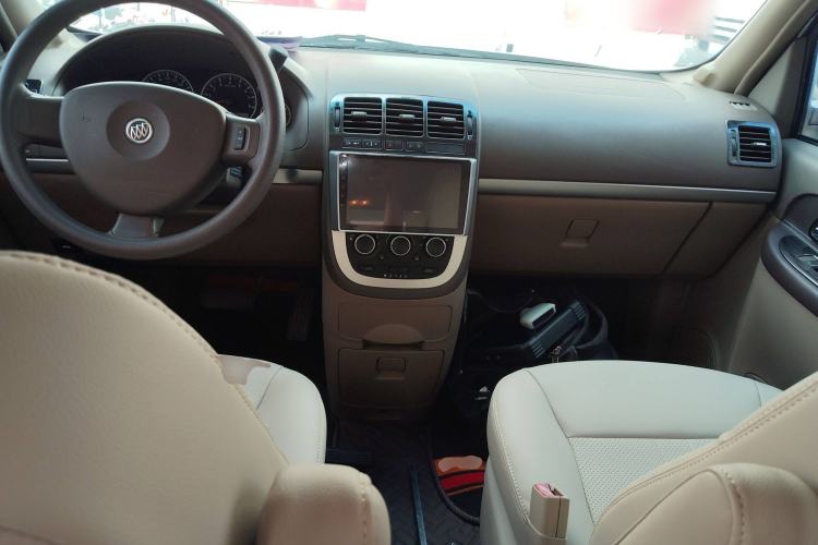 Used Buick GL8 2014 2.4L Classic Edition
