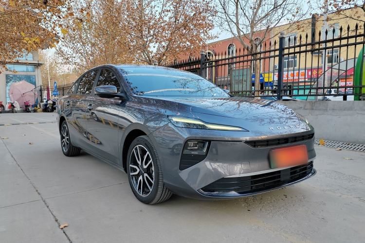 Used Roewe D6 2025 450km Deluxe Edition
