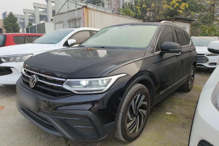 Used Volkswagen Tiguan L 2024 300TSI Automatic Two-Wheel Drive Smart Edition