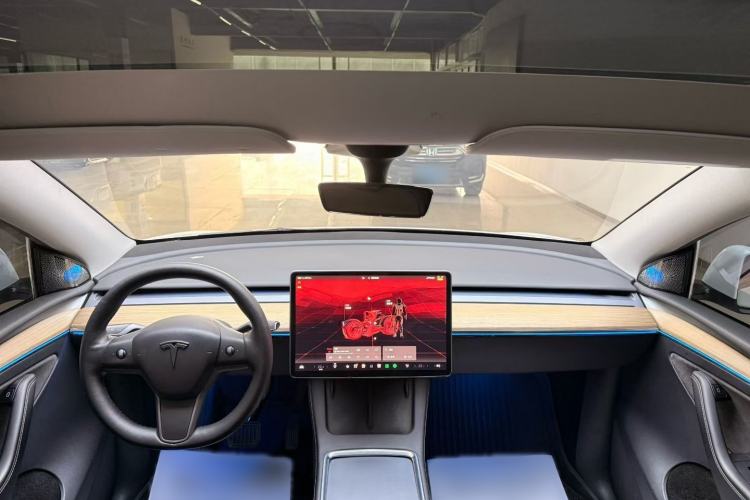 Used Tesla Model Y 2022 Rear-Wheel-Drive Version
