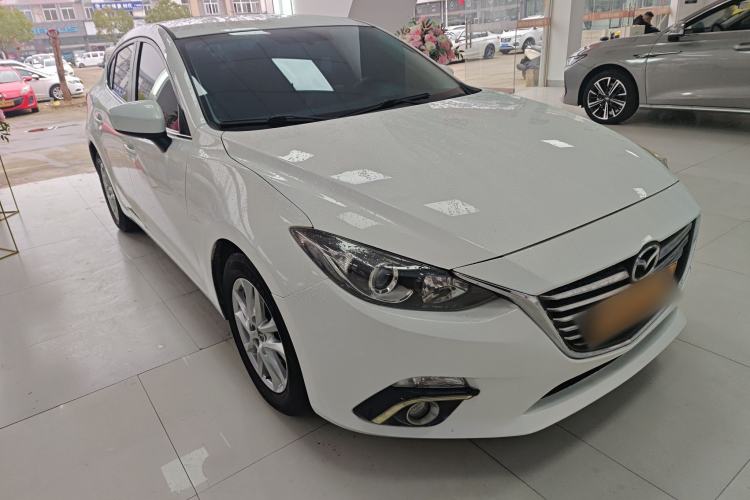 Used Mazda Mazda 3 Axela 2016 Sedan 1.5L Automatic Comfort Model
