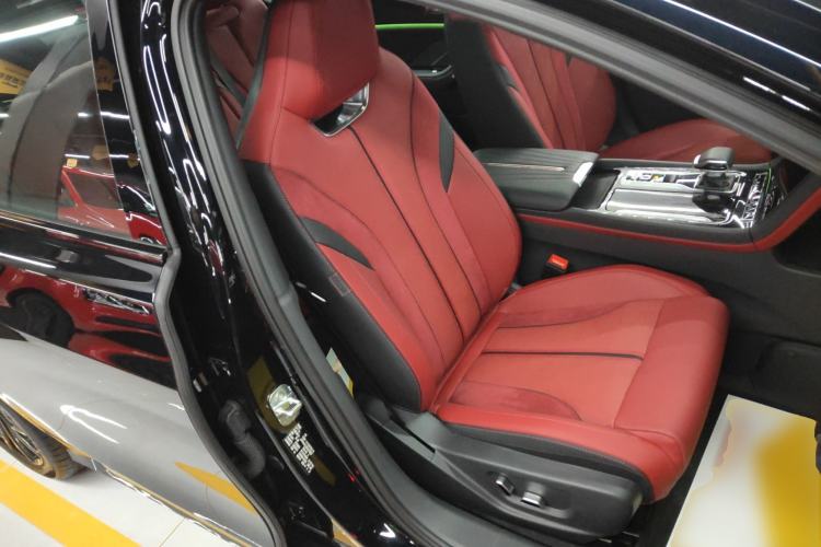 Used Hongqi H6 2025 2.0T ZhiShang Version
