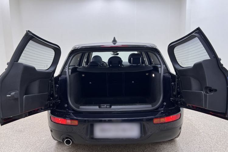 Used  Clubman 2021 1.5T COOPER Connoisseur
