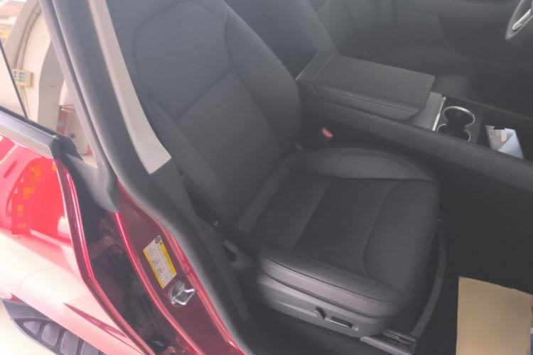 Used Tesla Model Y 2025 Rear-Wheel-Drive Version