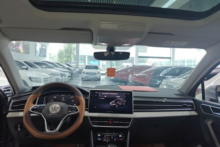 Used Volkswagen Tiguan L 2022 330TSI Automatic Two-Wheel Drive R-Line Enhanced Edition