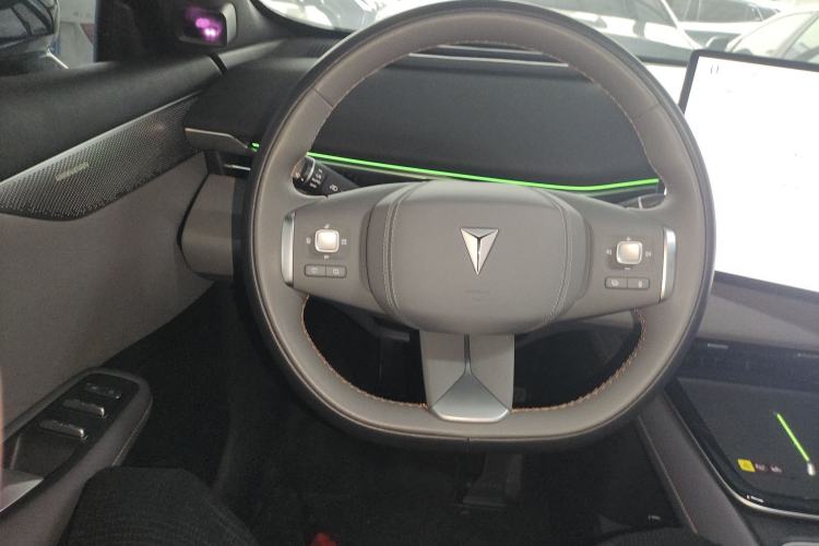 Used  S05 2024 200 Ultra Range-Extended Long-Range Version
