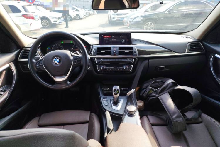 Used BMW 3 Series 2018 320Li Leading Luxury Package
