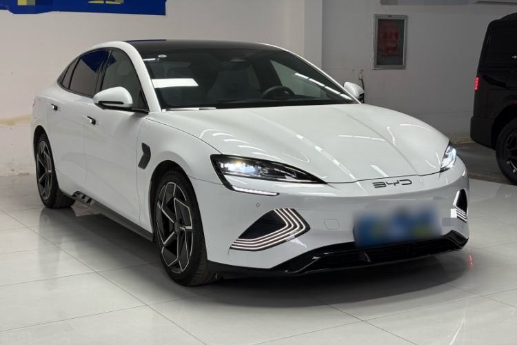 Used BYD Seal 2022 700 km Long-Range Rear-Wheel-Drive Version