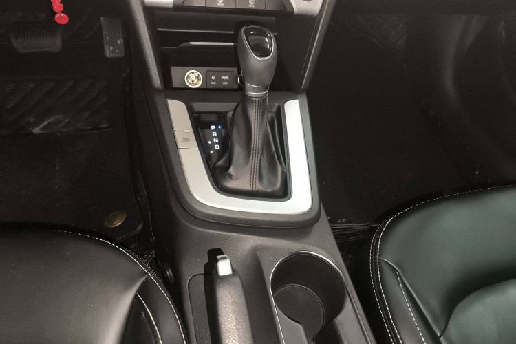 Used Hyundai Elantra 2016 1.6L Automatic ZhiXuan – Elite Version
