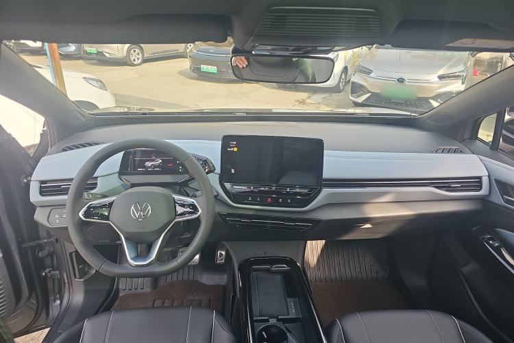 Used Volkswagen ID.4 X 2024 Pure & Smart Edition