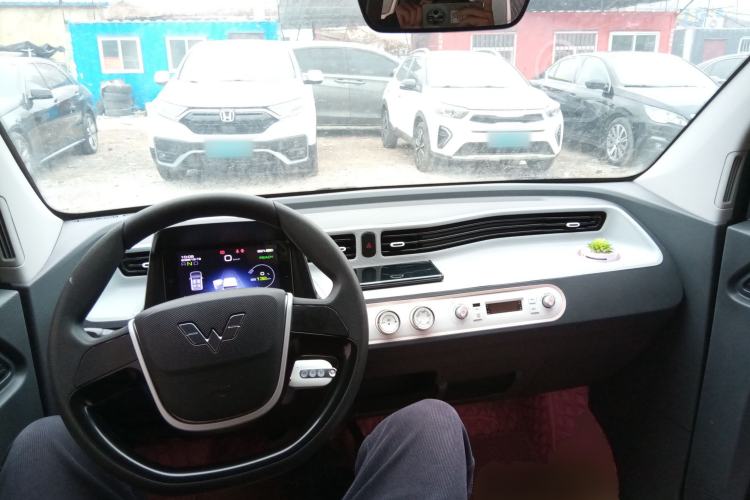 Used Wuling Hongguang MINIEV 2022 Macaron Premium Model – Lithium Iron Phosphate
