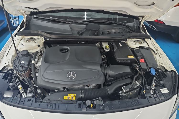 Used Mercedes-Benz GLA 2015 GLA 220 4MATIC Luxury Model
