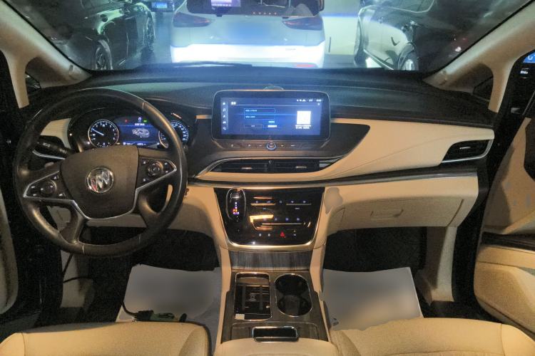 Used Buick GL8 2023 Facelifted Land Cruiser Executive Luxury Version
