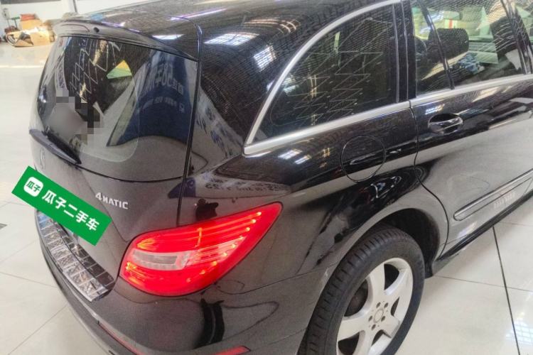 Used Mercedes-Benz R-Class 2015 R 320 4MATIC Luxury Model
