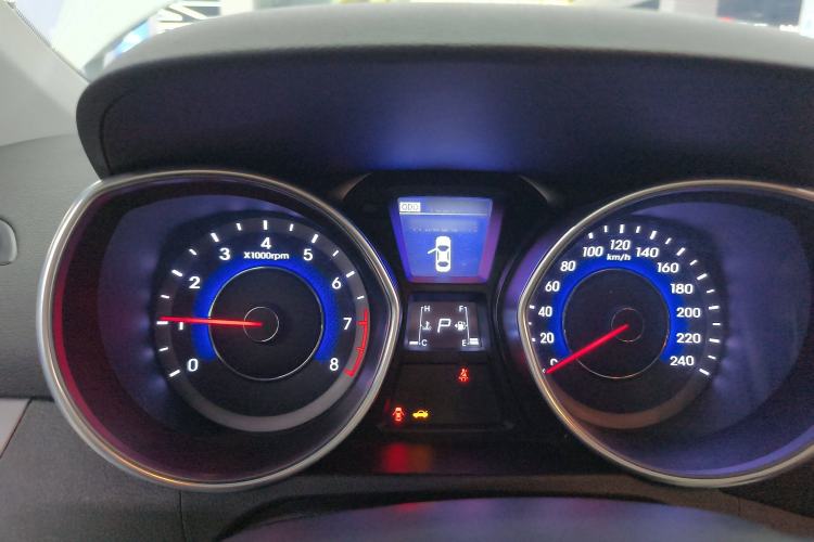 Used Hyundai Elantra 2015 1.6L Automatic Leading Model
