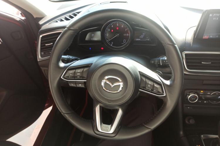 Used Mazda Mazda 3 Axela 2017 Hatchback 2.0L Automatic Sport Model China V Emission Standard
