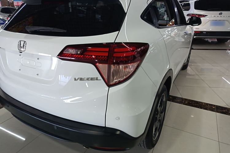 Used Honda Vezel 2015 1.8L CVT 2WD Luxury Model
