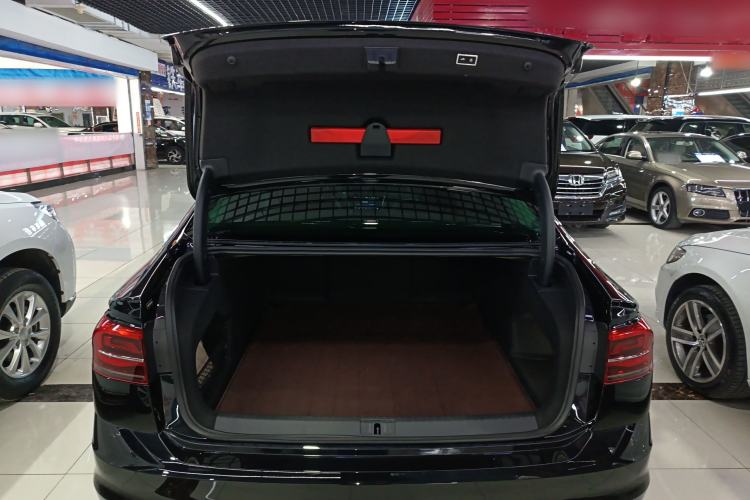 Used Volkswagen Phideon 2021 380TSI Luxury Edition
