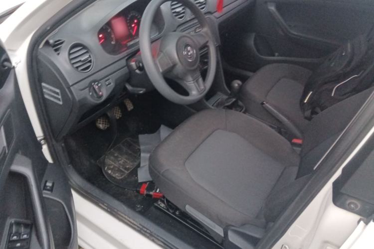 Used Volkswagen Jetta 2015 1.6L Manual Fashion Edition