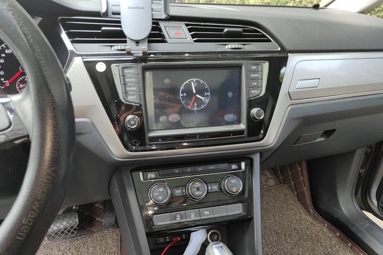 Used Volkswagen Touran 2018 Volkswagen Touran L 280TSI DSG Boundary Edition 7 Seats China VI Standard
