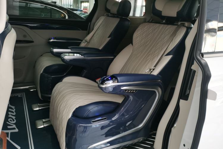 Used Buick GL8 2021 ES Landtrek 653T Comfort Edition