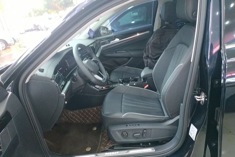 Used Volkswagen Passat 2024 380TSI Luxury Edition