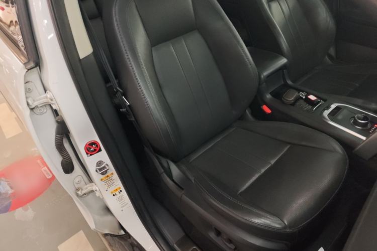 Used Land Rover Discovery Sport 2018 240 PS SE Version