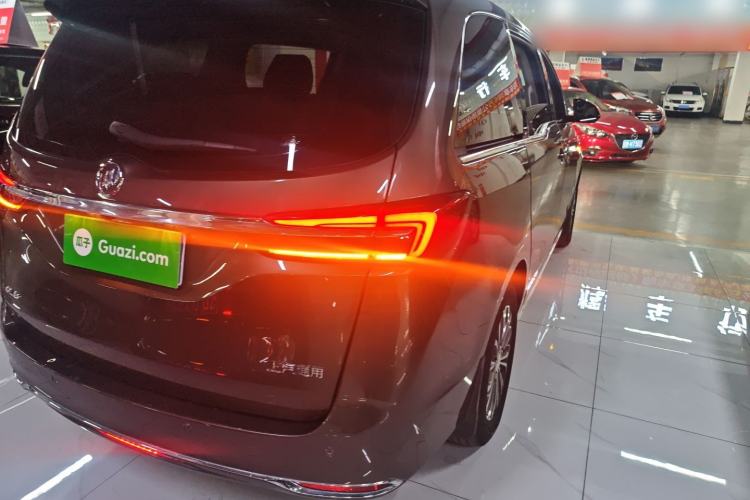 Used Buick GL8 2023 Land Executive Class Smart Enjoyment Model
