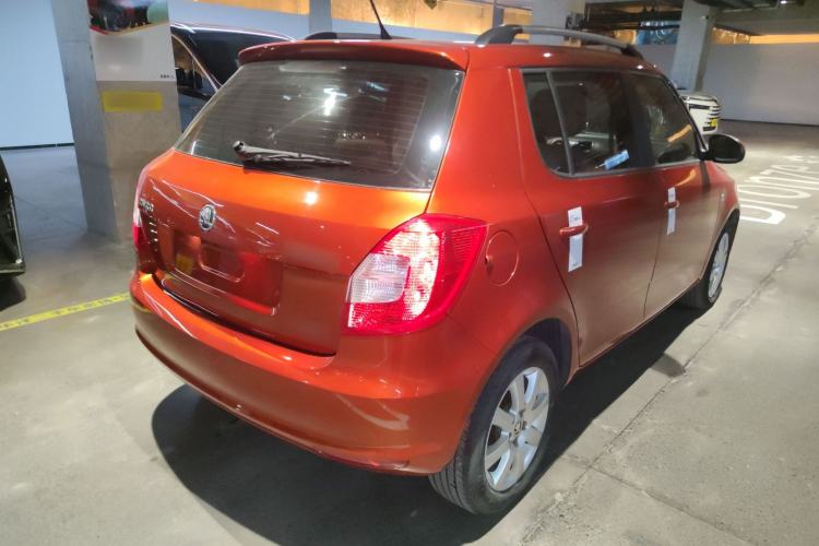 Used Skoda Fabia 2014 1.4L Automatic Crystal Edition