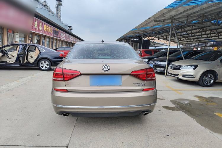 Used Volkswagen Passat 2017 330TSI DSG Luxury Edition
