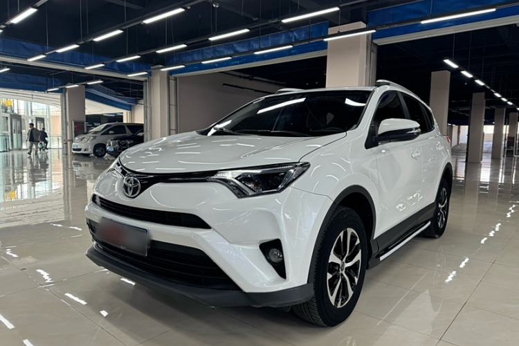Used Toyota RAV4 2016 2.0L CVT Two-Wheel Drive Urban Edition China V Standard