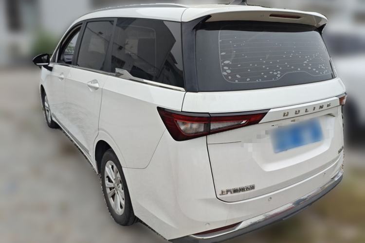 Used Wuling Jiachen 2022 1.5T Manual Light Enjoyment Dynamic Version
