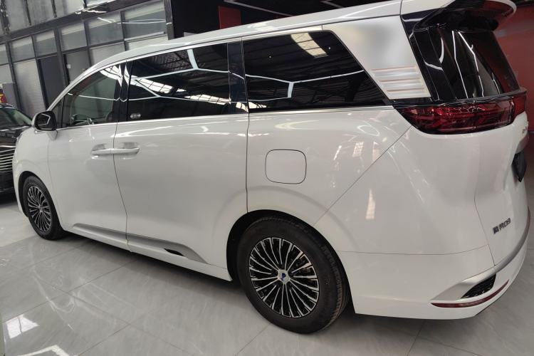 Used Denza D9 2024 DM-i 970 Luxury Model