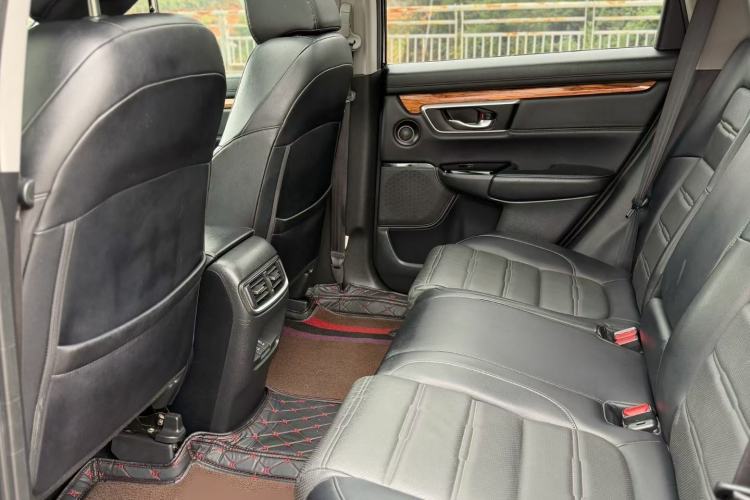 Used Honda CR-V 2017 240TURBO CVT Front-Wheel Drive Fashion Edition
