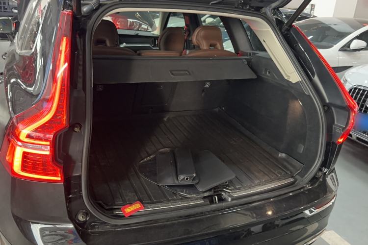 Used Volvo XC60 2020 T5 4x4 Zhiyi Luxury Edition
