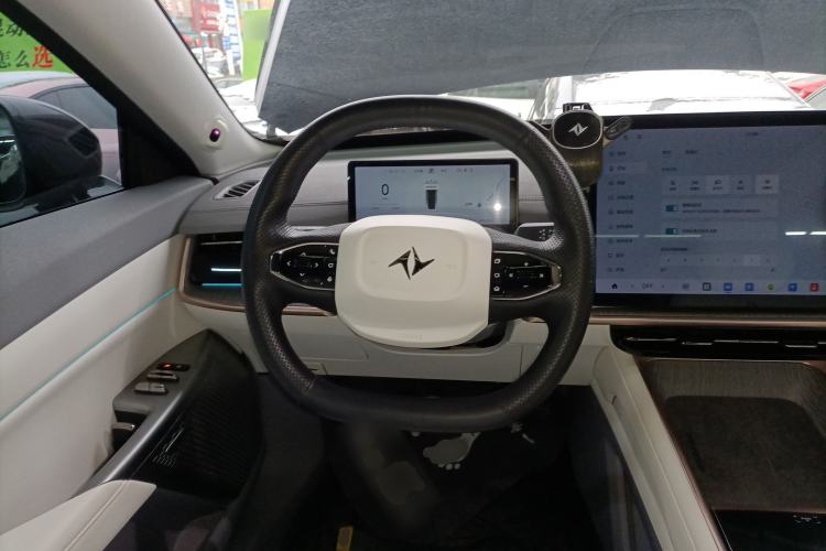 Used  eπ007 2024 Pure Electric 530 Air Edition
