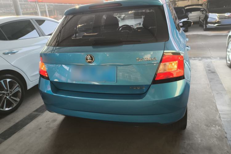 Used Skoda Fabia 2015 1.4L Manual Front-Wheel Drive Model
