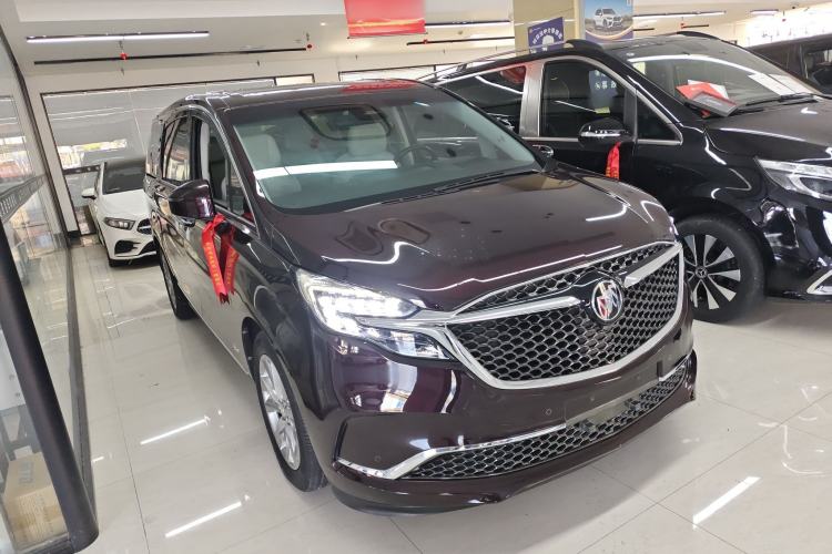 Used Buick GL8 2022 Avenir Aivia 7-Seater Deluxe Edition
