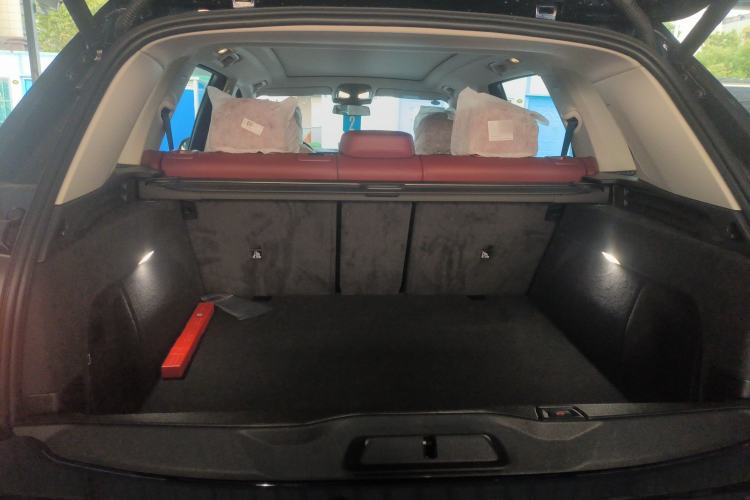 Used BMW X5 2023 xDrive 30Li Luxury M Sport Night Edition Package
