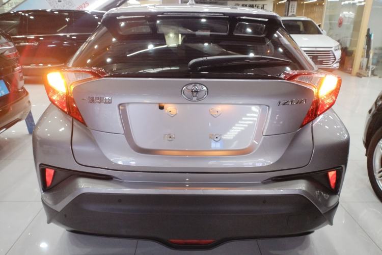 Used Toyota IZOA 2021 2.0L Yixing Version