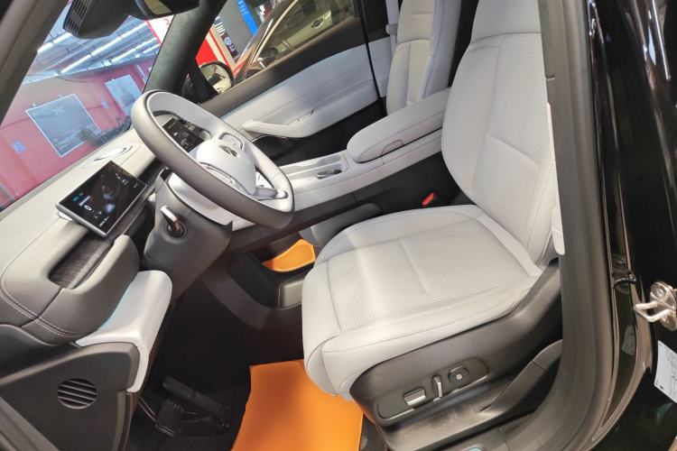 Used Nio ES6 2024 75 kWh
