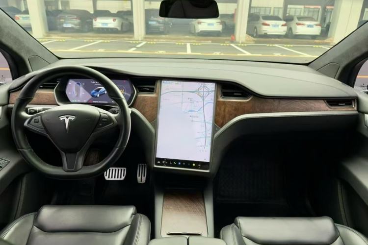Used Tesla Model X 2019 Long-Range Version
