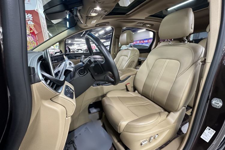 Used Buick GL8 2021 ES Landtrek 653T Luxury Model