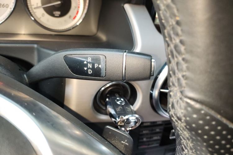 Used Mercedes-Benz GLK-Class 2015 GLK 260 4MATIC Fashion Edition Ultimate Version
