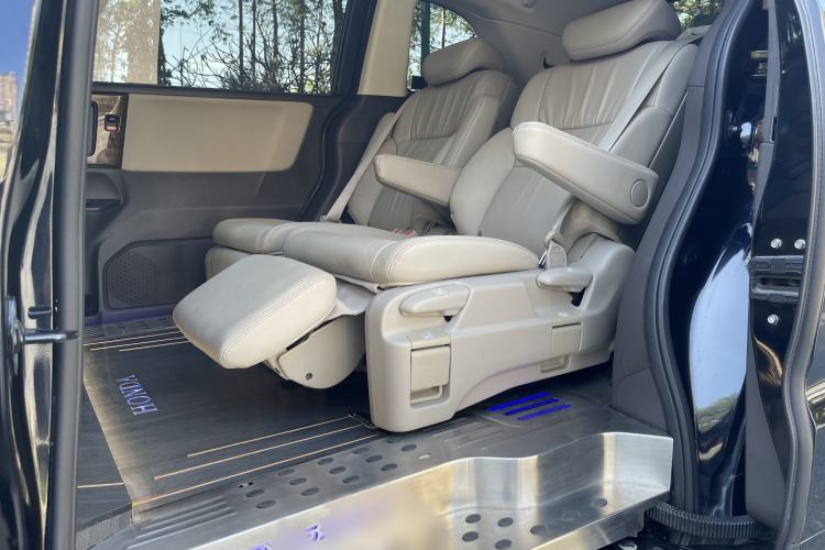 Used Honda Odyssey 2015 2.4L Smart Edition
